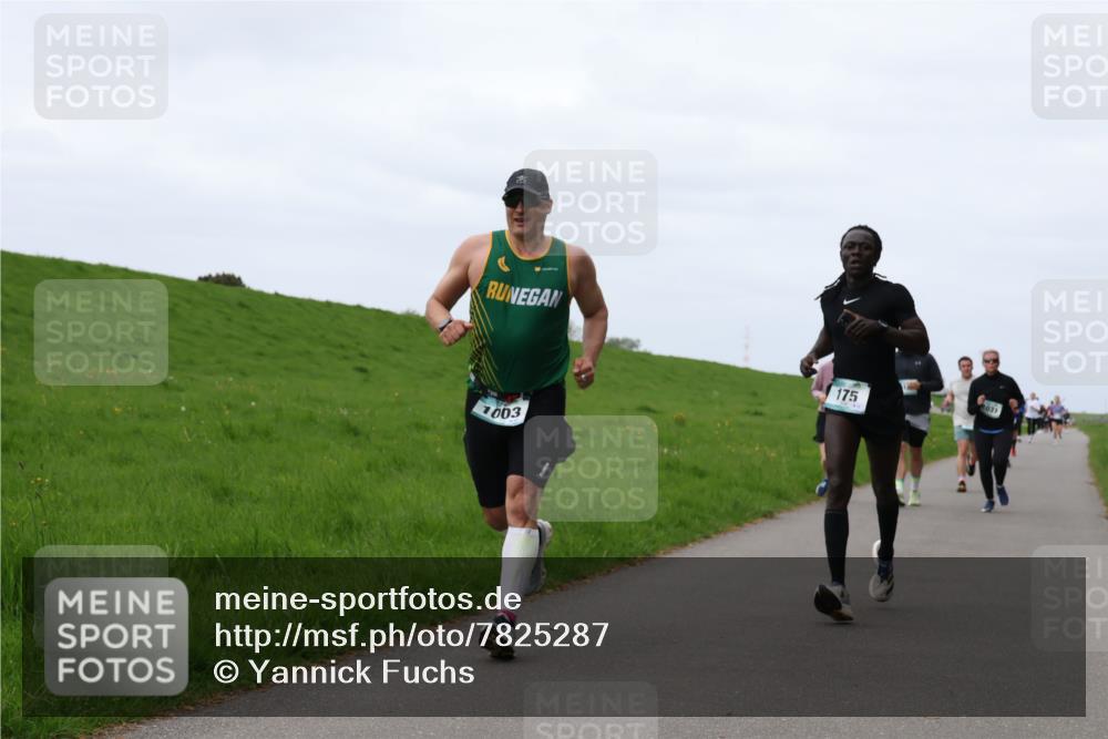 04.05.2025 - 8. Wedeler Halbmarathon Yannick Fuchs http://msf.ph/oto/7825287 04.05.2025 11:32:16 Laufen 1003, 175, 031 meine-sportfotos.de