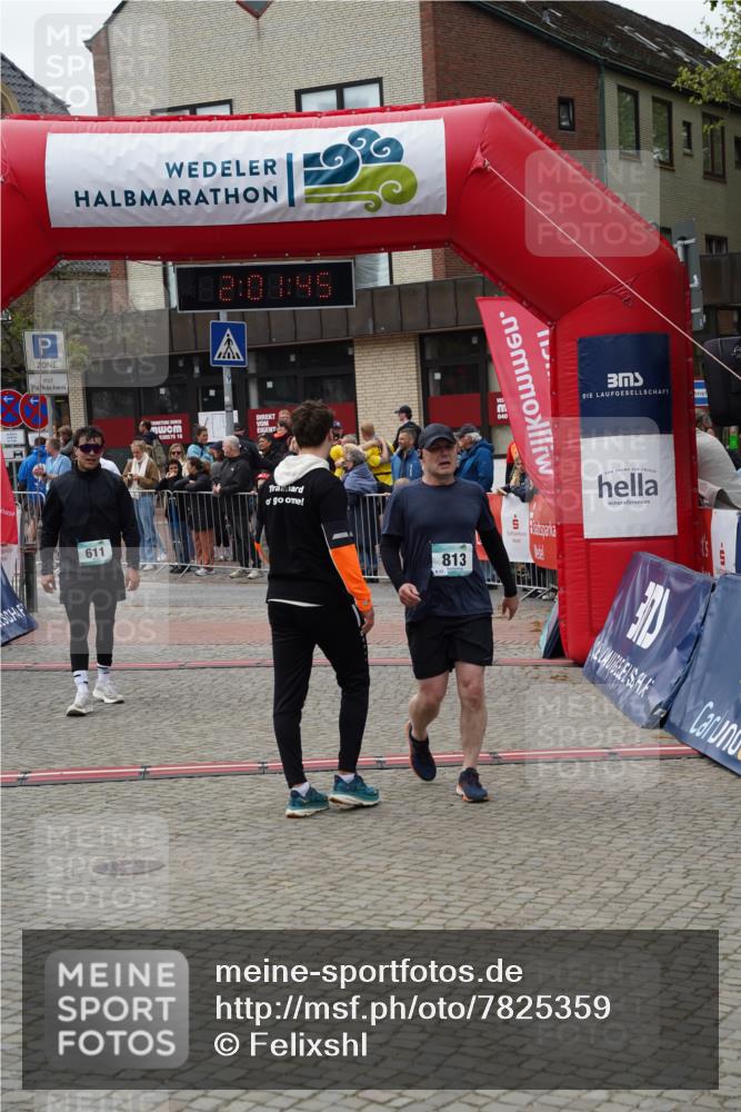 04.05.2025 - 8. Wedeler Halbmarathon Felixshl http://msf.ph/oto/7825359 04.05.2025 12:01:43 Ziel 428, 813 meine-sportfotos.de