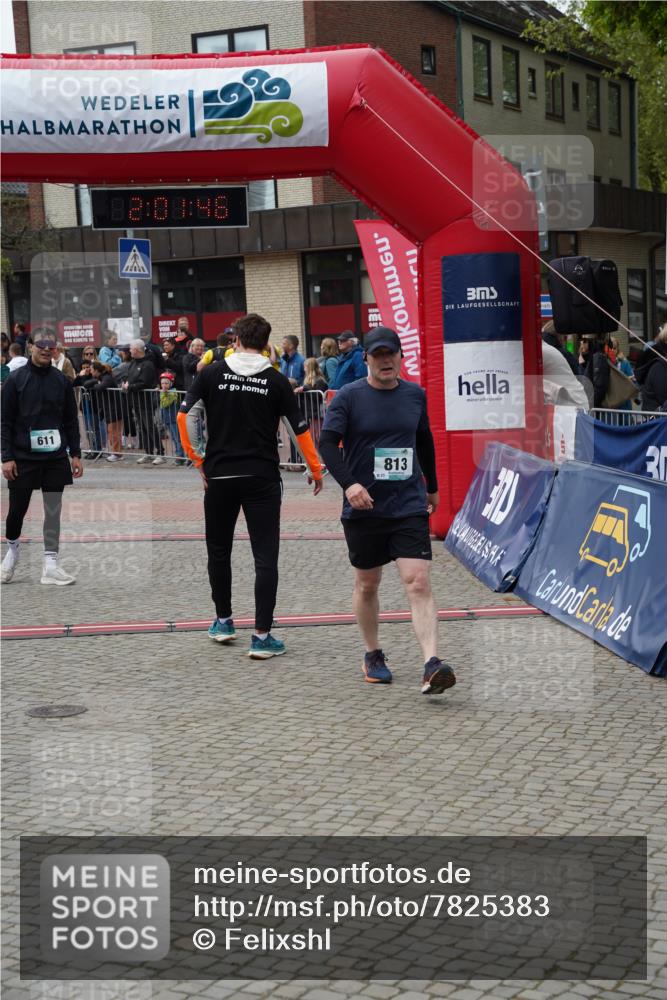 04.05.2025 - 8. Wedeler Halbmarathon Felixshl http://msf.ph/oto/7825383 04.05.2025 12:01:44 Ziel 428, 813 meine-sportfotos.de
