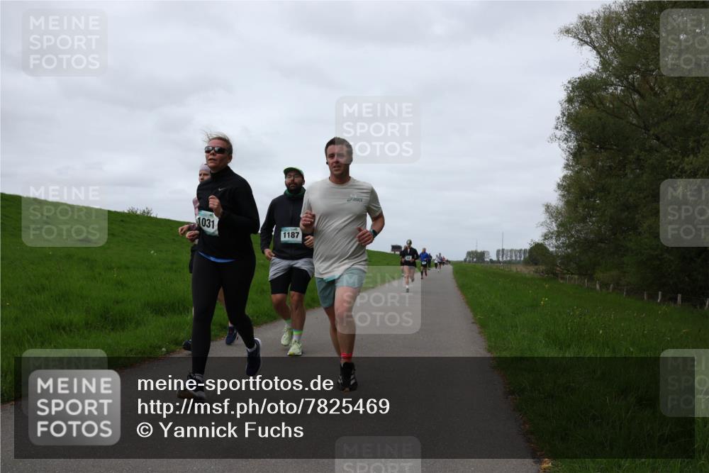 04.05.2025 - 8. Wedeler Halbmarathon Yannick Fuchs http://msf.ph/oto/7825469 04.05.2025 11:32:23 Laufen 031, 1187 meine-sportfotos.de