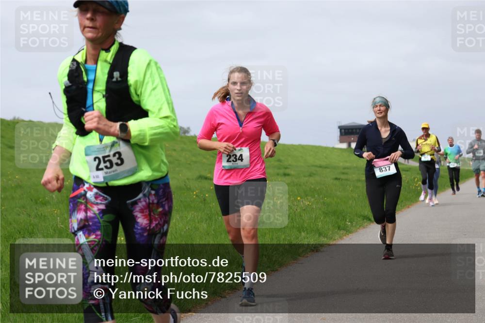 04.05.2025 - 8. Wedeler Halbmarathon Yannick Fuchs http://msf.ph/oto/7825509 04.05.2025 11:54:48 Laufen 253, 234, 837, 335 meine-sportfotos.de
