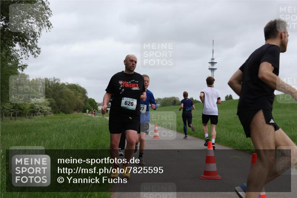 04.05.2025 - 8. Wedeler Halbmarathon Yannick Fuchs http://msf.ph/oto/7825595 04.05.2025 11:12:56 Laufen 119, 626, 27 meine-sportfotos.de