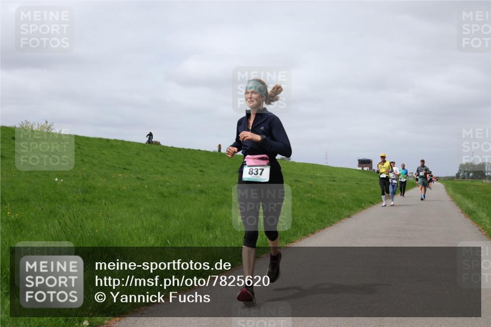 04.05.2025 - 8. Wedeler Halbmarathon Yannick Fuchs http://msf.ph/oto/7825620 04.05.2025 11:54:52 Laufen 837 meine-sportfotos.de