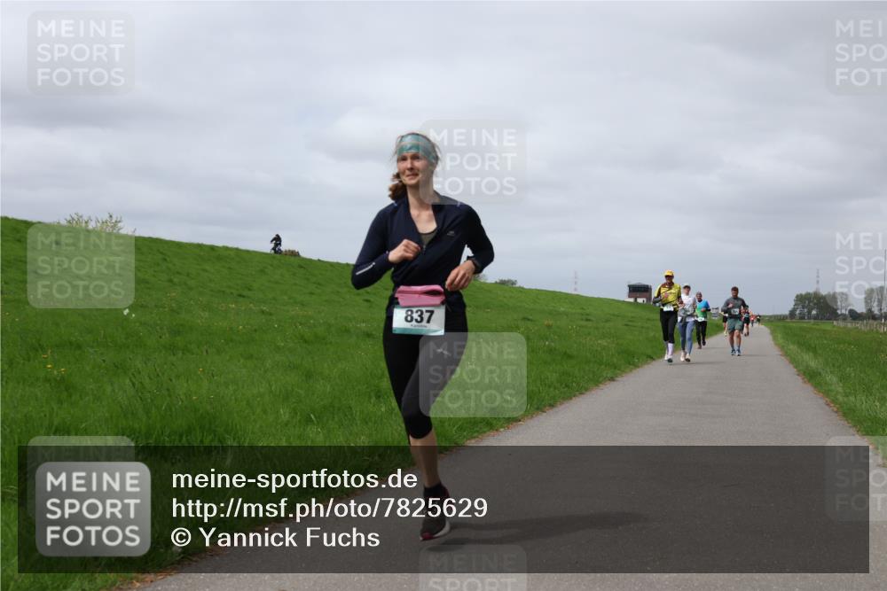 04.05.2025 - 8. Wedeler Halbmarathon Yannick Fuchs http://msf.ph/oto/7825629 04.05.2025 11:54:52 Laufen 837 meine-sportfotos.de