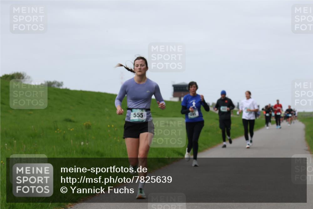 04.05.2025 - 8. Wedeler Halbmarathon Yannick Fuchs http://msf.ph/oto/7825639 04.05.2025 11:32:34 Laufen 555 meine-sportfotos.de