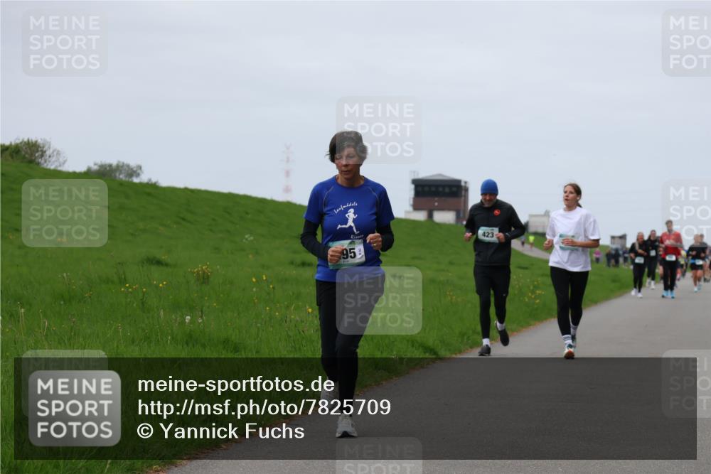 04.05.2025 - 8. Wedeler Halbmarathon Yannick Fuchs http://msf.ph/oto/7825709 04.05.2025 11:32:37 Laufen 95, 423 meine-sportfotos.de
