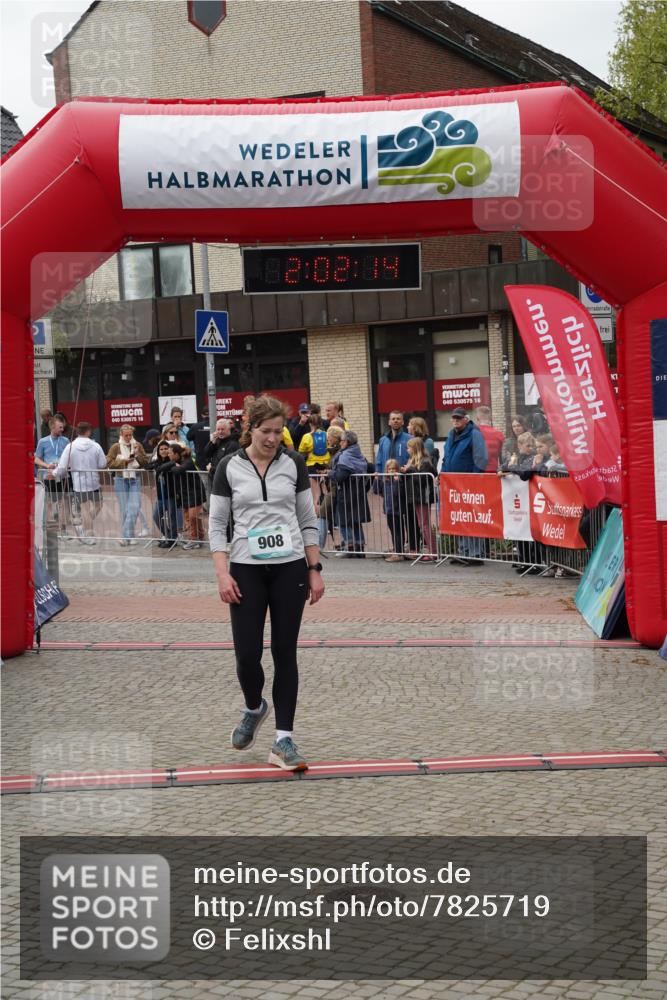 04.05.2025 - 8. Wedeler Halbmarathon Felixshl http://msf.ph/oto/7825719 04.05.2025 12:02:12 Ziel 661 meine-sportfotos.de