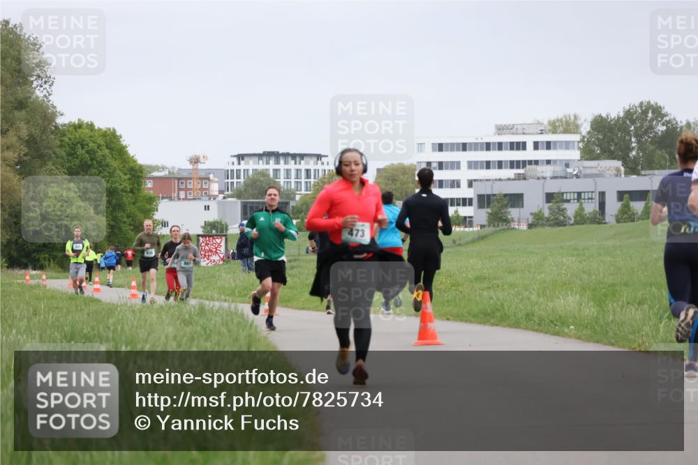 04.05.2025 - 8. Wedeler Halbmarathon Yannick Fuchs http://msf.ph/oto/7825734 04.05.2025 11:13:01 Laufen 16, 861, 473 meine-sportfotos.de