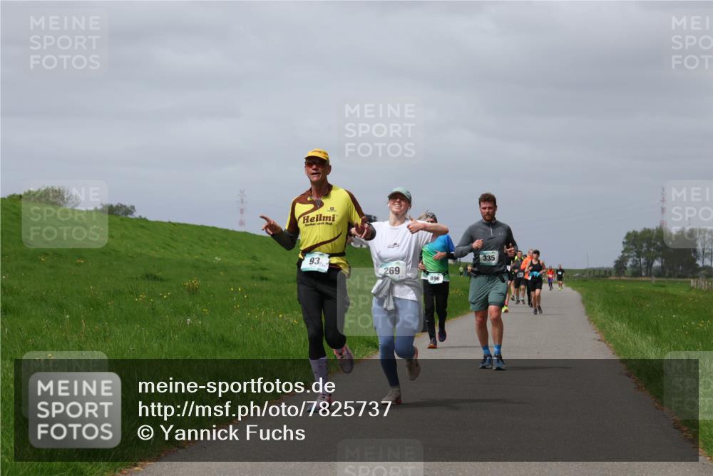 04.05.2025 - 8. Wedeler Halbmarathon Yannick Fuchs http://msf.ph/oto/7825737 04.05.2025 11:54:56 Laufen 93, 269, 896, 335 meine-sportfotos.de
