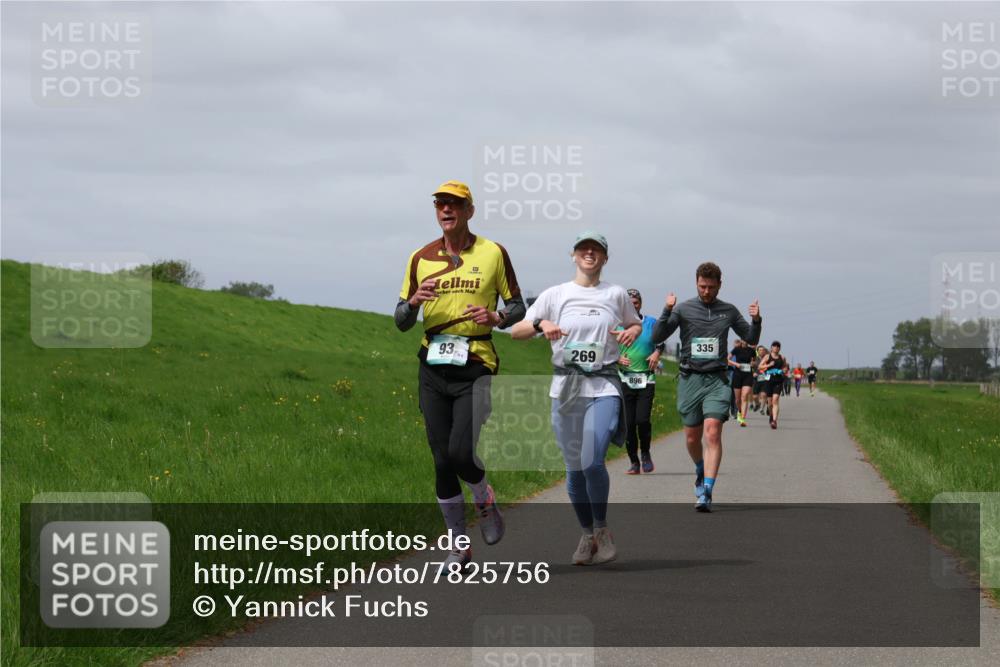 04.05.2025 - 8. Wedeler Halbmarathon Yannick Fuchs http://msf.ph/oto/7825756 04.05.2025 11:54:56 Laufen 93, 269, 896, 335 meine-sportfotos.de