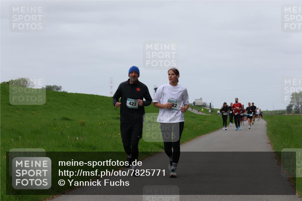 04.05.2025 - 8. Wedeler Halbmarathon Yannick Fuchs http://msf.ph/oto/7825771 04.05.2025 11:32:43 Laufen 423 meine-sportfotos.de