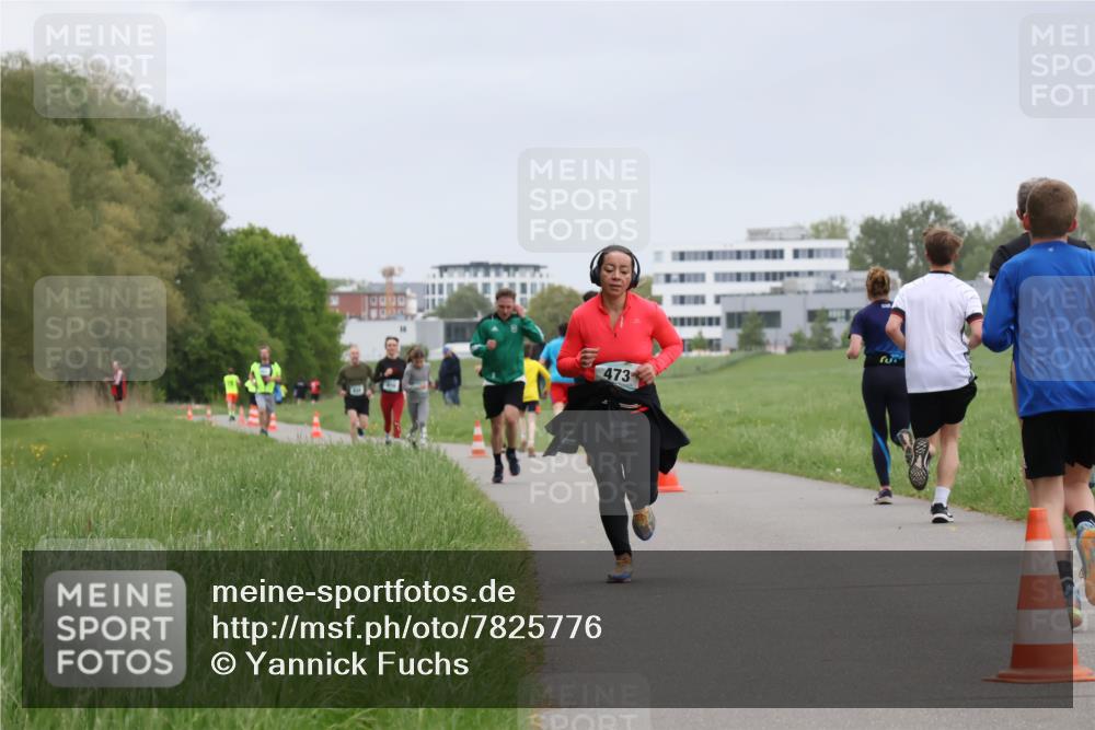 04.05.2025 - 8. Wedeler Halbmarathon Yannick Fuchs http://msf.ph/oto/7825776 04.05.2025 11:13:03 Laufen 473 meine-sportfotos.de
