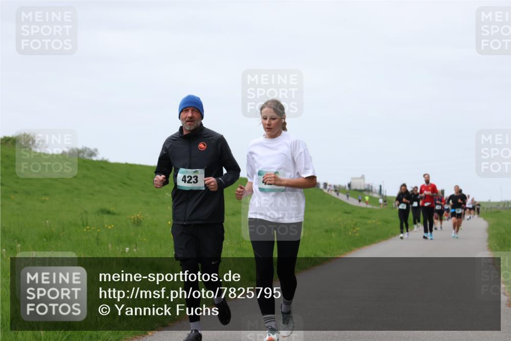 04.05.2025 - 8. Wedeler Halbmarathon Yannick Fuchs http://msf.ph/oto/7825795 04.05.2025 11:32:44 Laufen 423 meine-sportfotos.de
