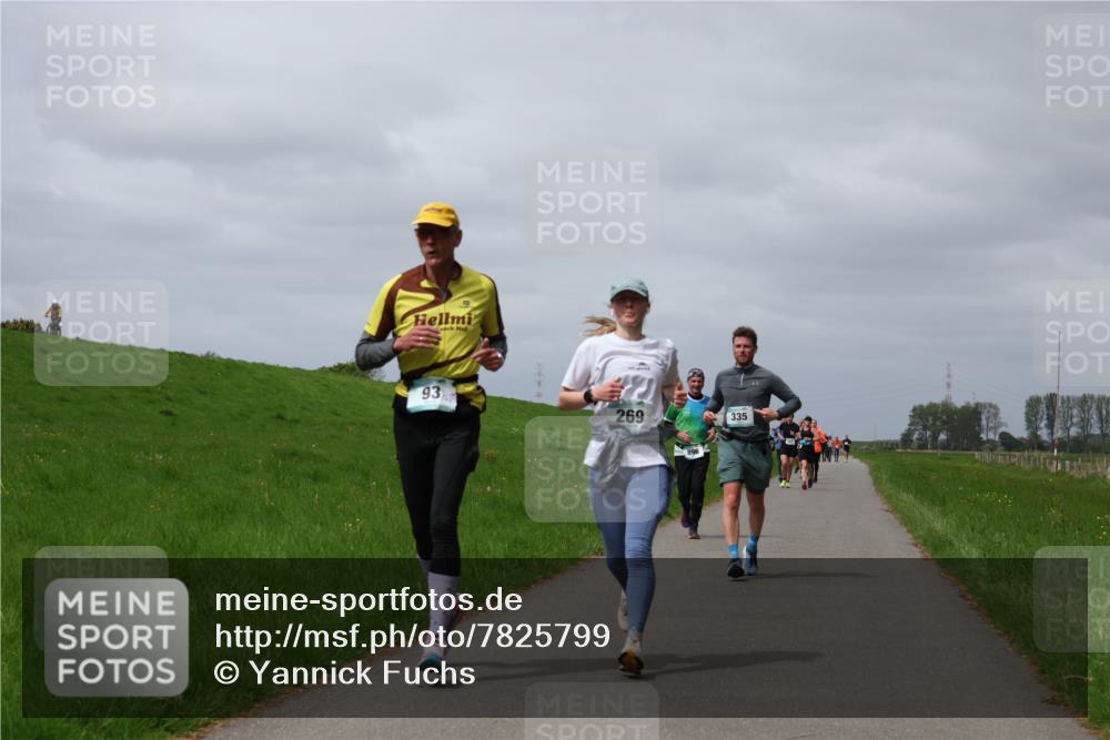04.05.2025 - 8. Wedeler Halbmarathon Yannick Fuchs http://msf.ph/oto/7825799 04.05.2025 11:54:58 Laufen 93, 269, 896, 335 meine-sportfotos.de