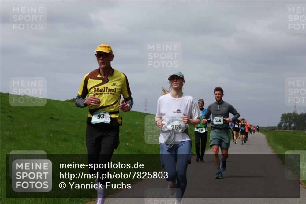 04.05.2025 - 8. Wedeler Halbmarathon Yannick Fuchs http://msf.ph/oto/7825803 04.05.2025 11:54:58 Laufen 93, 269, 335, 896 meine-sportfotos.de