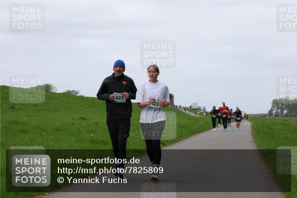 04.05.2025 - 8. Wedeler Halbmarathon Yannick Fuchs http://msf.ph/oto/7825809 04.05.2025 11:32:44 Laufen 423, 22 meine-sportfotos.de