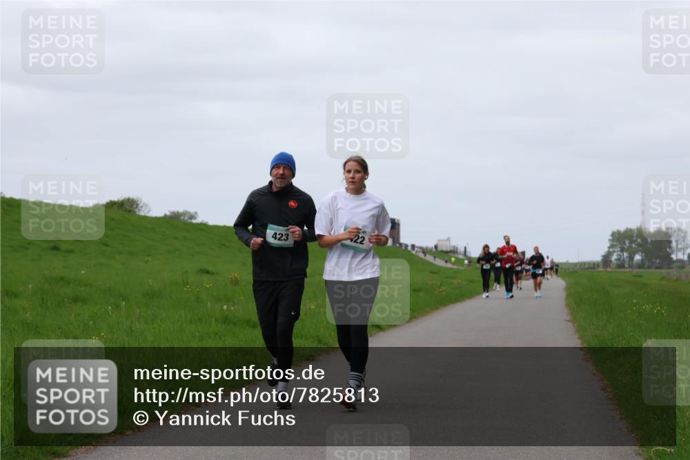04.05.2025 - 8. Wedeler Halbmarathon Yannick Fuchs http://msf.ph/oto/7825813 04.05.2025 11:32:44 Laufen 423, 22 meine-sportfotos.de