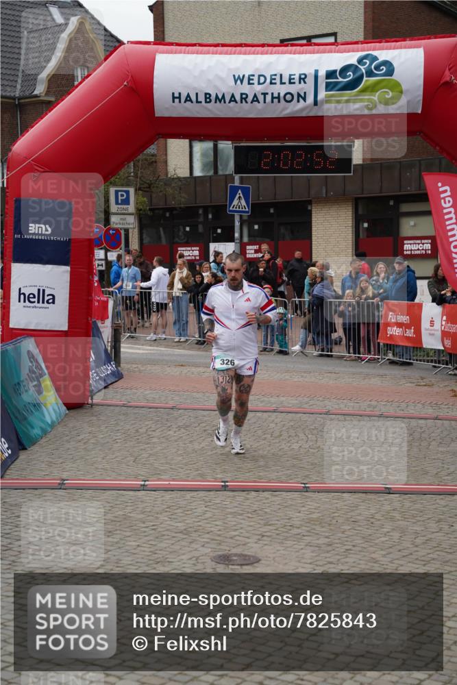 04.05.2025 - 8. Wedeler Halbmarathon Felixshl http://msf.ph/oto/7825843 04.05.2025 12:02:50 Ziel 326 meine-sportfotos.de