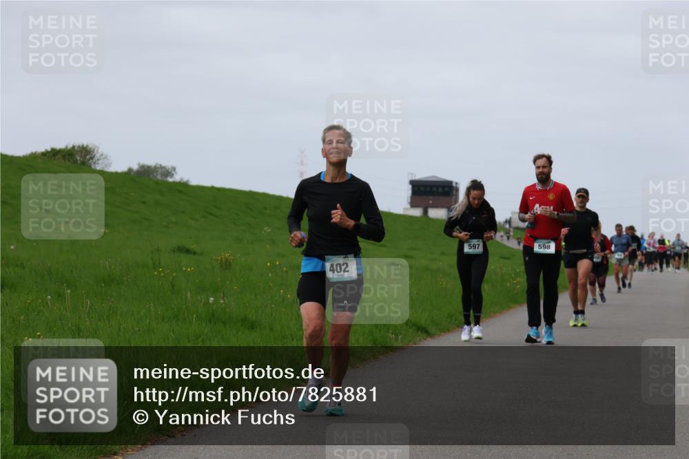 04.05.2025 - 8. Wedeler Halbmarathon Yannick Fuchs http://msf.ph/oto/7825881 04.05.2025 11:32:57 Laufen 402, 597, 598 meine-sportfotos.de