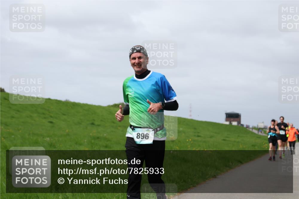 04.05.2025 - 8. Wedeler Halbmarathon Yannick Fuchs http://msf.ph/oto/7825933 04.05.2025 11:55:04 Laufen 896 meine-sportfotos.de