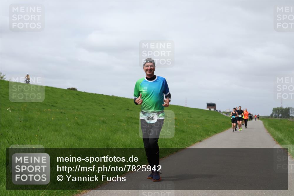 04.05.2025 - 8. Wedeler Halbmarathon Yannick Fuchs http://msf.ph/oto/7825942 04.05.2025 11:55:04 Laufen 896 meine-sportfotos.de