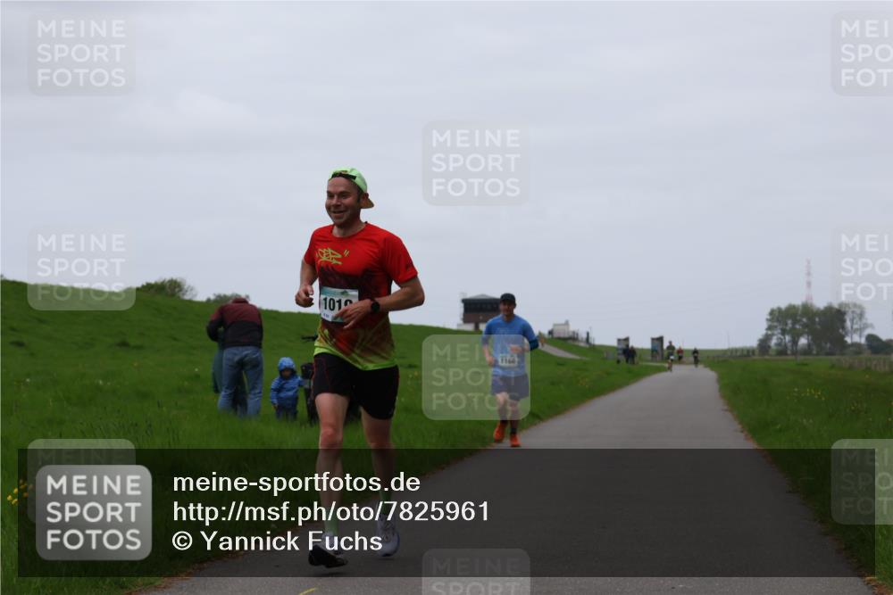 04.05.2025 - 8. Wedeler Halbmarathon Yannick Fuchs http://msf.ph/oto/7825961 04.05.2025 11:13:13 Laufen 101, 1168 meine-sportfotos.de
