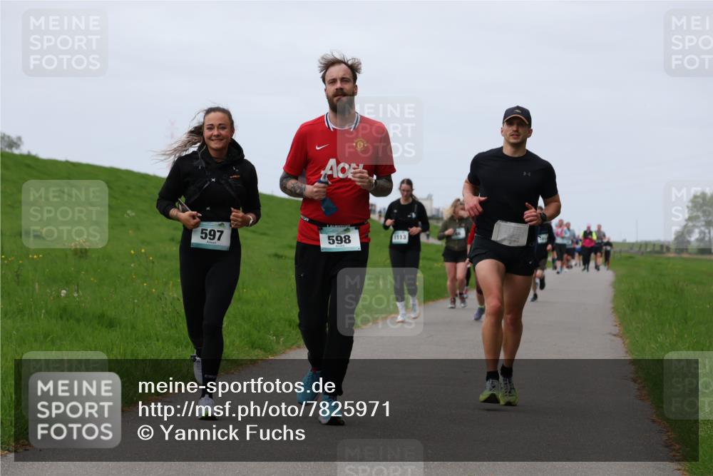 04.05.2025 - 8. Wedeler Halbmarathon Yannick Fuchs http://msf.ph/oto/7825971 04.05.2025 11:33:02 Laufen 597, 598, 1113 meine-sportfotos.de
