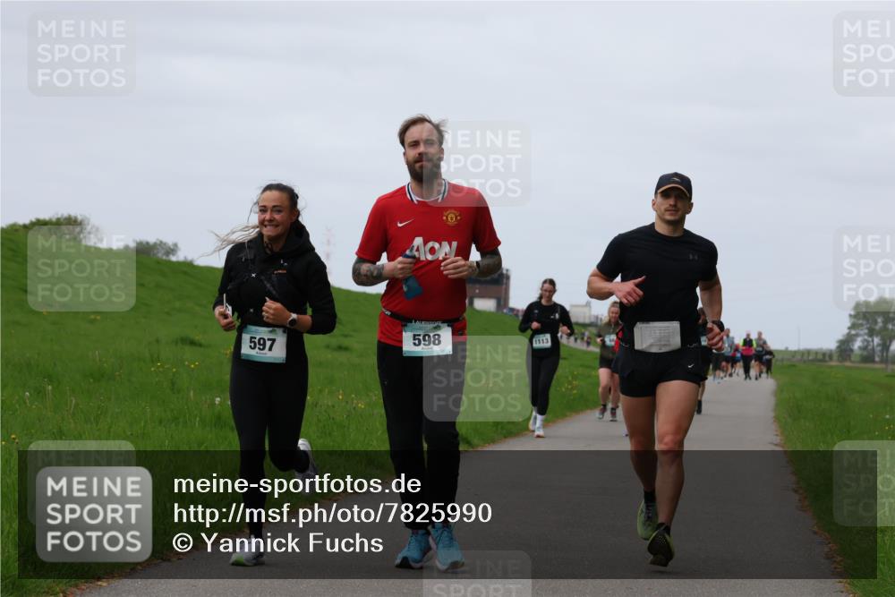 04.05.2025 - 8. Wedeler Halbmarathon Yannick Fuchs http://msf.ph/oto/7825990 04.05.2025 11:33:03 Laufen 597, 598, 1113 meine-sportfotos.de