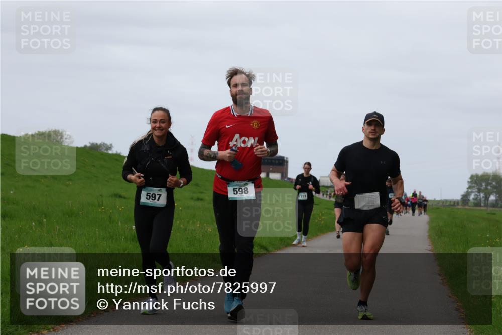 04.05.2025 - 8. Wedeler Halbmarathon Yannick Fuchs http://msf.ph/oto/7825997 04.05.2025 11:33:03 Laufen 597, 598, 1113 meine-sportfotos.de