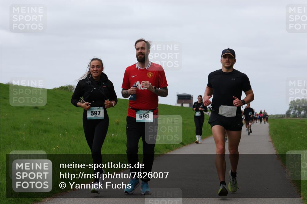 04.05.2025 - 8. Wedeler Halbmarathon Yannick Fuchs http://msf.ph/oto/7826007 04.05.2025 11:33:04 Laufen 597, 1113, 598 meine-sportfotos.de