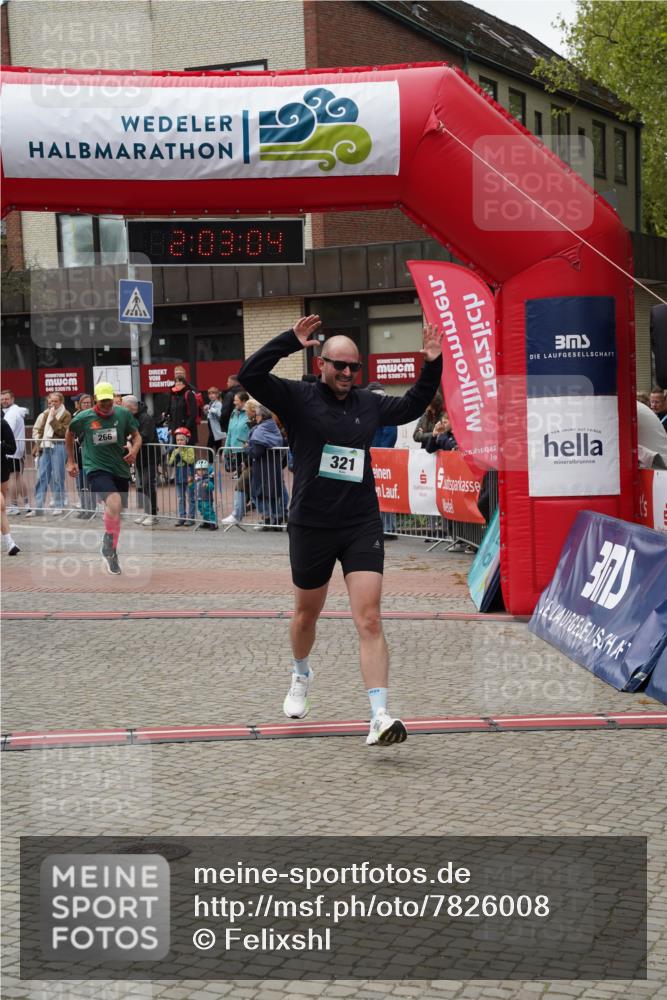 04.05.2025 - 8. Wedeler Halbmarathon Felixshl http://msf.ph/oto/7826008 04.05.2025 12:03:02 Ziel 266, 321, 1098 meine-sportfotos.de