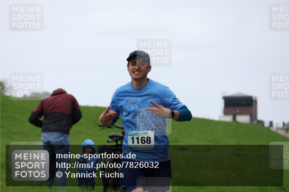 04.05.2025 - 8. Wedeler Halbmarathon Yannick Fuchs http://msf.ph/oto/7826032 04.05.2025 11:13:16 Laufen 1168 meine-sportfotos.de