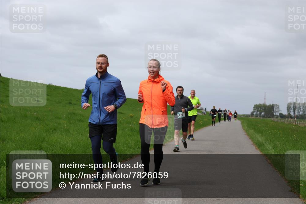 04.05.2025 - 8. Wedeler Halbmarathon Yannick Fuchs http://msf.ph/oto/7826059 04.05.2025 11:55:16 Laufen 275 meine-sportfotos.de