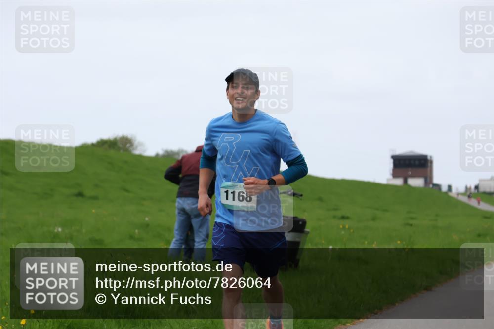 04.05.2025 - 8. Wedeler Halbmarathon Yannick Fuchs http://msf.ph/oto/7826064 04.05.2025 11:13:16 Laufen 1165 meine-sportfotos.de