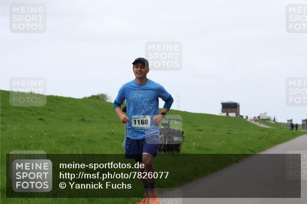04.05.2025 - 8. Wedeler Halbmarathon Yannick Fuchs http://msf.ph/oto/7826077 04.05.2025 11:13:16 Laufen 1168 meine-sportfotos.de