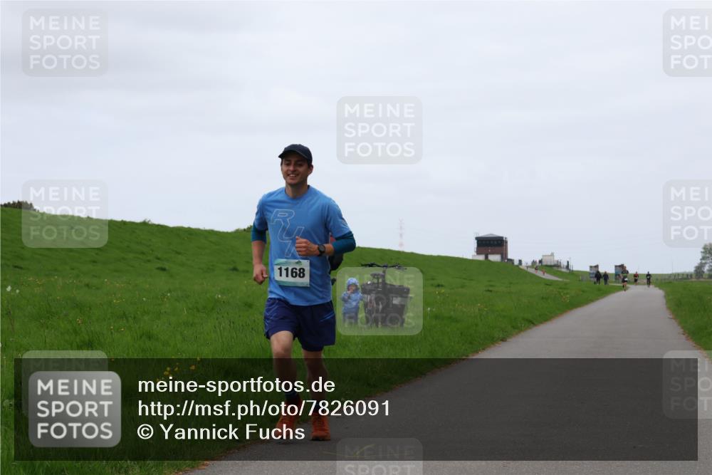04.05.2025 - 8. Wedeler Halbmarathon Yannick Fuchs http://msf.ph/oto/7826091 04.05.2025 11:13:17 Laufen 1168 meine-sportfotos.de
