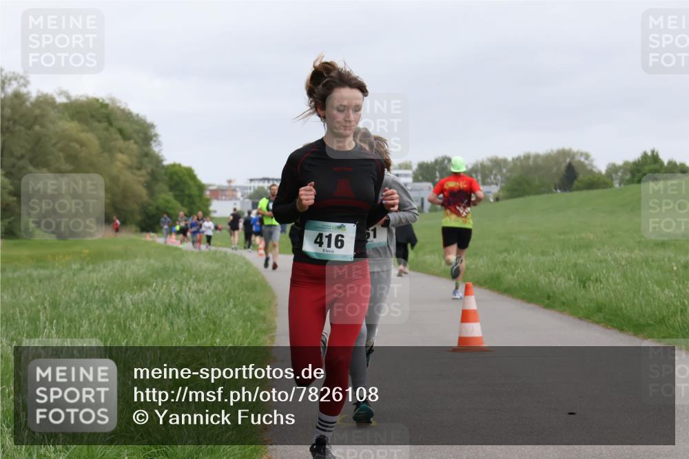 04.05.2025 - 8. Wedeler Halbmarathon Yannick Fuchs http://msf.ph/oto/7826108 04.05.2025 11:13:22 Laufen 416 meine-sportfotos.de