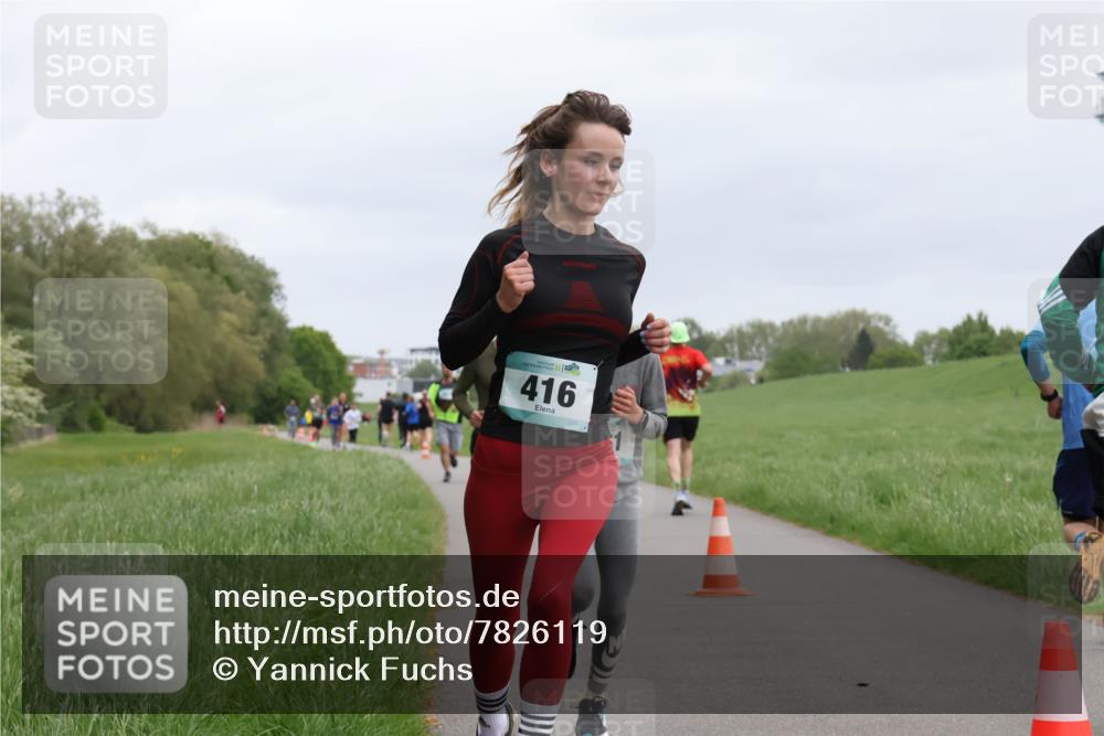 04.05.2025 - 8. Wedeler Halbmarathon Yannick Fuchs http://msf.ph/oto/7826119 04.05.2025 11:13:23 Laufen 416 meine-sportfotos.de