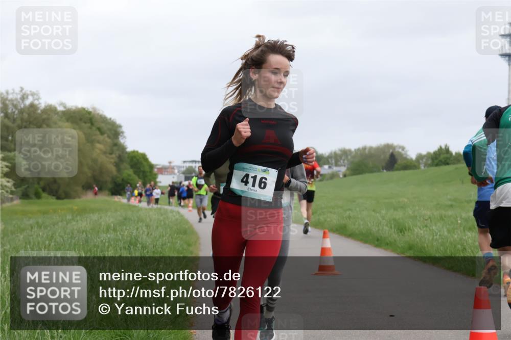 04.05.2025 - 8. Wedeler Halbmarathon Yannick Fuchs http://msf.ph/oto/7826122 04.05.2025 11:13:23 Laufen 416 meine-sportfotos.de