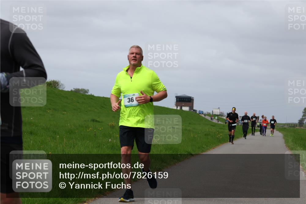 04.05.2025 - 8. Wedeler Halbmarathon Yannick Fuchs http://msf.ph/oto/7826159 04.05.2025 11:55:20 Laufen 36 meine-sportfotos.de