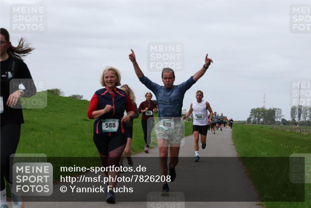 04.05.2025 - 8. Wedeler Halbmarathon Yannick Fuchs http://msf.ph/oto/7826208 04.05.2025 11:33:14 Laufen 588, 668, 639, 558 meine-sportfotos.de