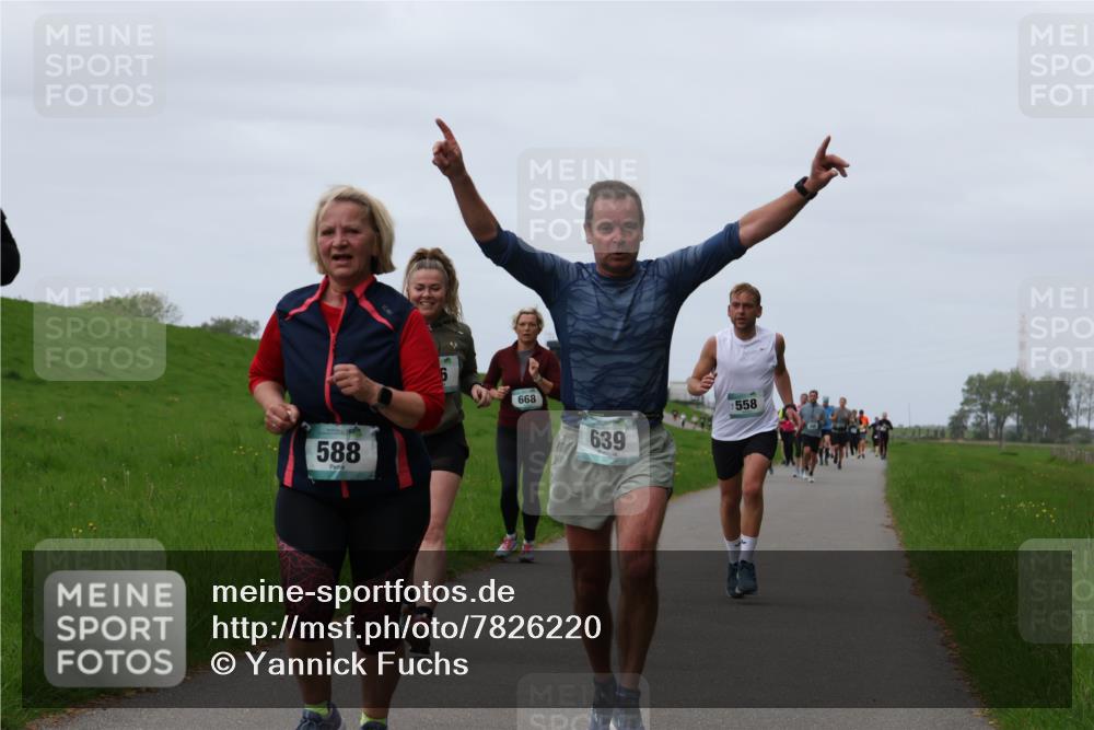 04.05.2025 - 8. Wedeler Halbmarathon Yannick Fuchs http://msf.ph/oto/7826220 04.05.2025 11:33:14 Laufen 588, 668, 639, 558 meine-sportfotos.de
