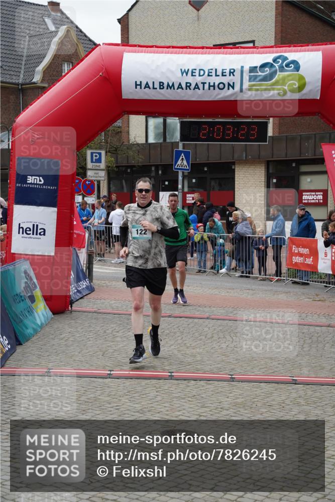04.05.2025 - 8. Wedeler Halbmarathon Felixshl http://msf.ph/oto/7826245 04.05.2025 12:03:21 Ziel 122, 673 meine-sportfotos.de