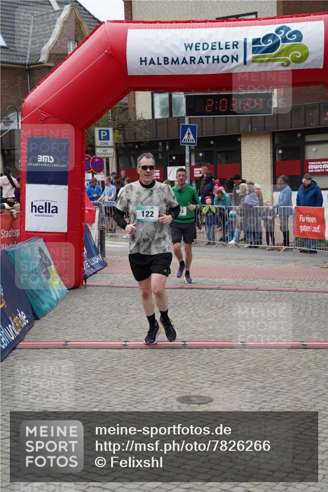 04.05.2025 - 8. Wedeler Halbmarathon Felixshl http://msf.ph/oto/7826266 04.05.2025 12:03:22 Ziel 122, 673 meine-sportfotos.de