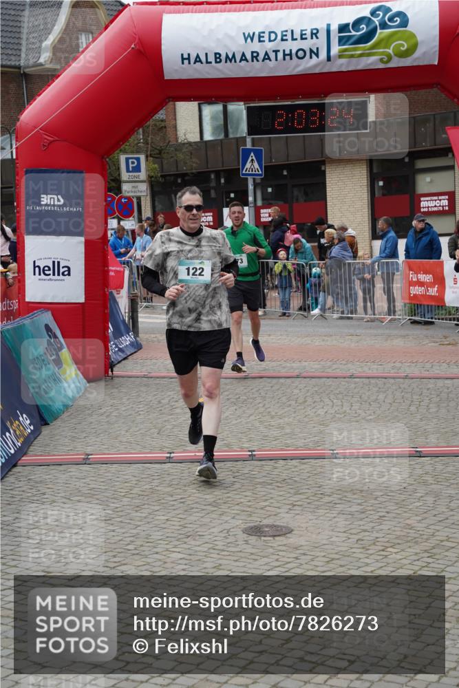 04.05.2025 - 8. Wedeler Halbmarathon Felixshl http://msf.ph/oto/7826273 04.05.2025 12:03:22 Ziel 122, 673 meine-sportfotos.de