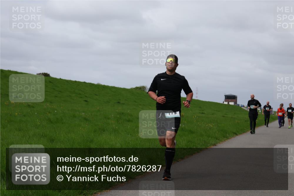 04.05.2025 - 8. Wedeler Halbmarathon Yannick Fuchs http://msf.ph/oto/7826287 04.05.2025 11:55:32 Laufen 179 meine-sportfotos.de