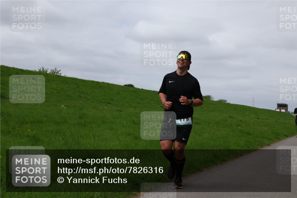 04.05.2025 - 8. Wedeler Halbmarathon Yannick Fuchs http://msf.ph/oto/7826316 04.05.2025 11:55:33 Laufen 6 meine-sportfotos.de