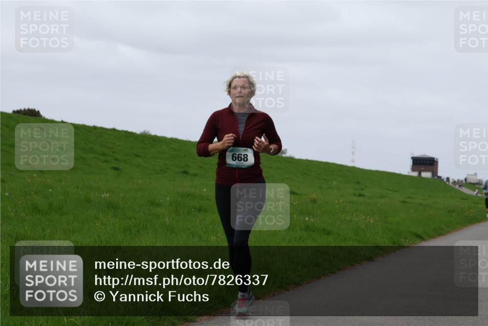 04.05.2025 - 8. Wedeler Halbmarathon Yannick Fuchs http://msf.ph/oto/7826337 04.05.2025 11:33:19 Laufen 668 meine-sportfotos.de