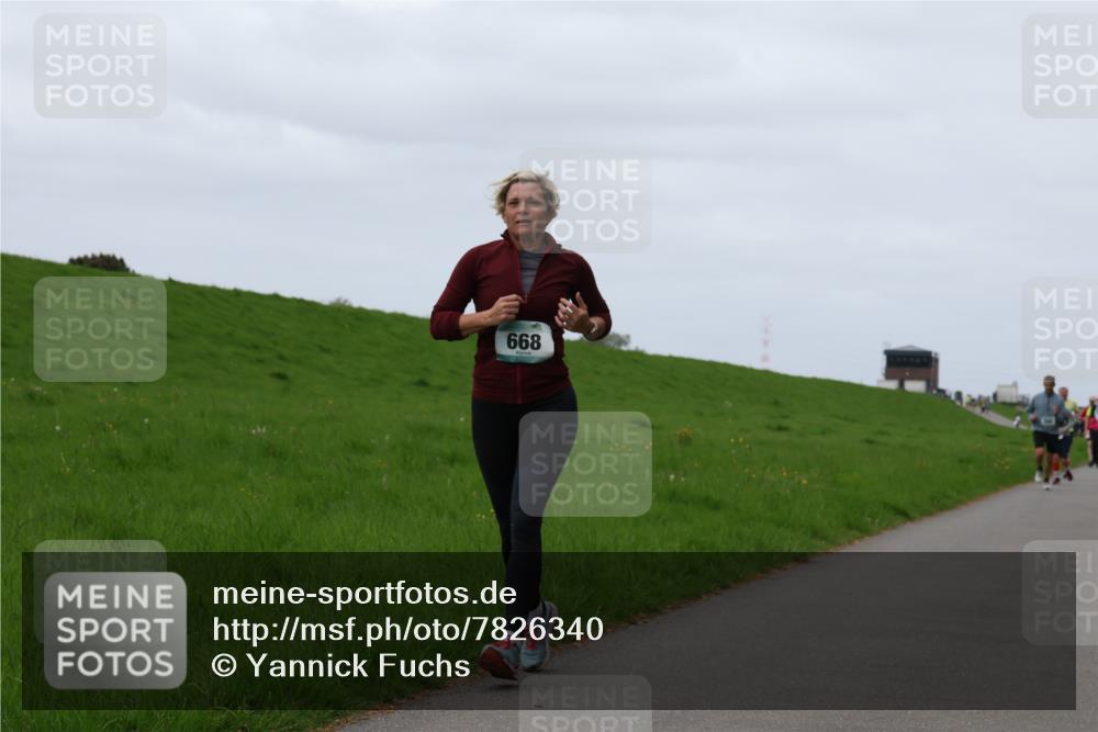 04.05.2025 - 8. Wedeler Halbmarathon Yannick Fuchs http://msf.ph/oto/7826340 04.05.2025 11:33:19 Laufen 668 meine-sportfotos.de