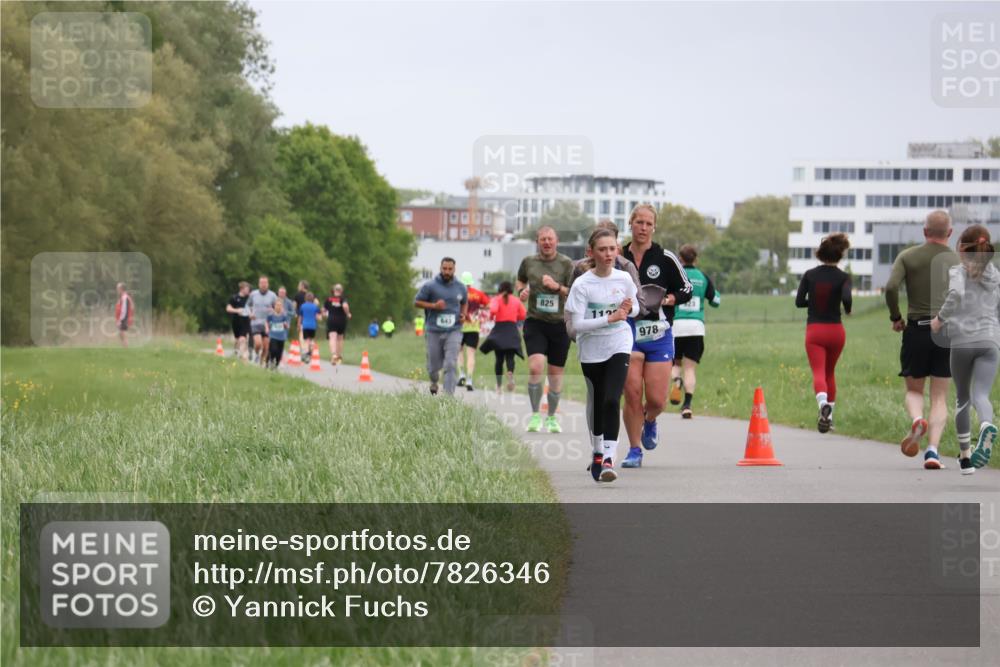 04.05.2025 - 8. Wedeler Halbmarathon Yannick Fuchs http://msf.ph/oto/7826346 04.05.2025 11:13:39 Laufen 643, 825, 112, 978 meine-sportfotos.de